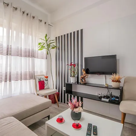 Amber's Cozy Place * ティラナ