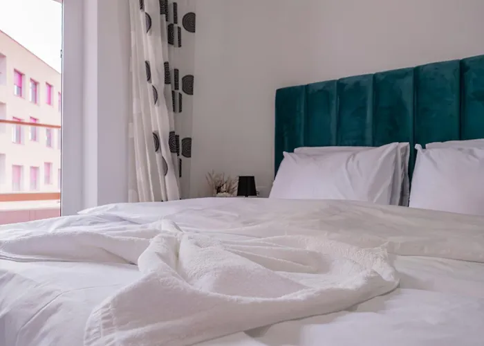 公寓 Amber's Cozy Place 地拉那