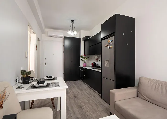 Amber's Cozy Place 公寓 地拉那